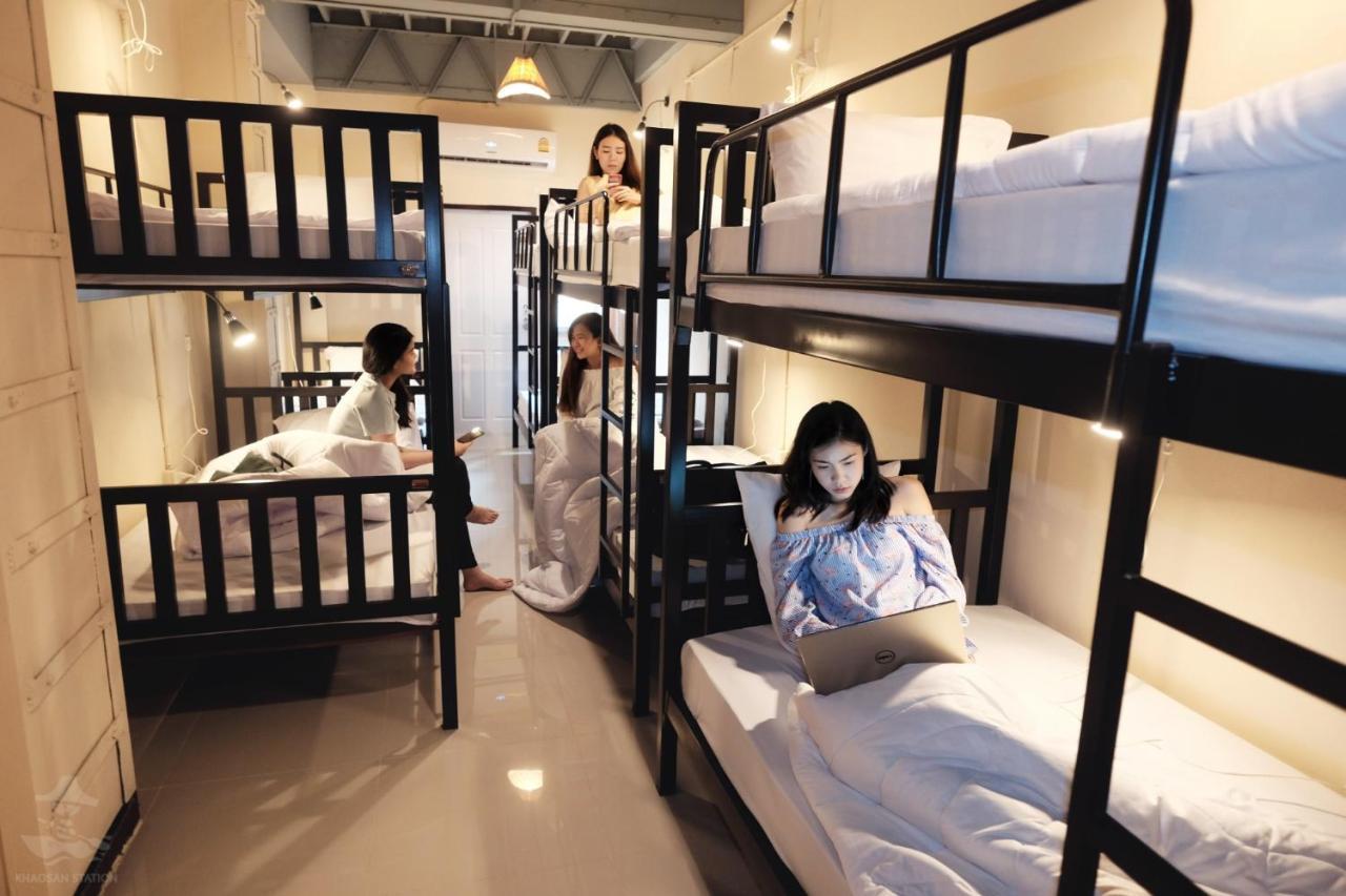 Khaosan Station (Adults Only) Vandrerhjem Bangkok Eksteriør bilde