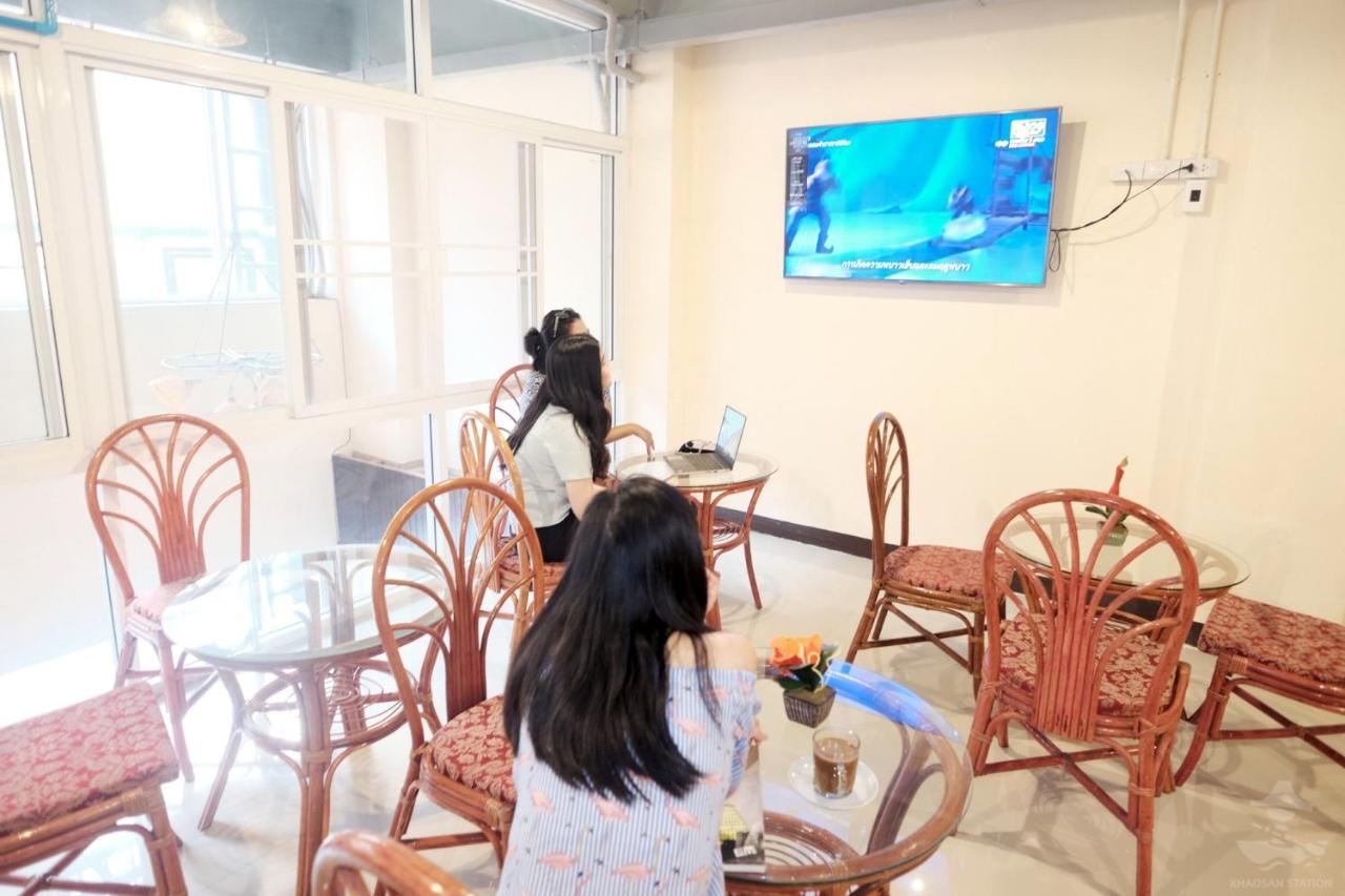 Khaosan Station (Adults Only) Vandrerhjem Bangkok Eksteriør bilde